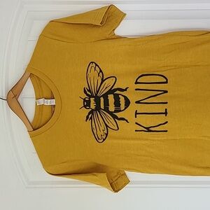 BEE Kind Graphic Tee